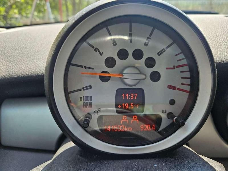 Używany Mini Cooper 116 KM (85 kW) 2007 Niebieski Hatchback
