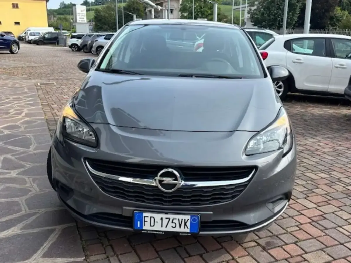 Usata Opel Corsa 75 CV (55 kW) 2016 Grigio scuro Utilitaria