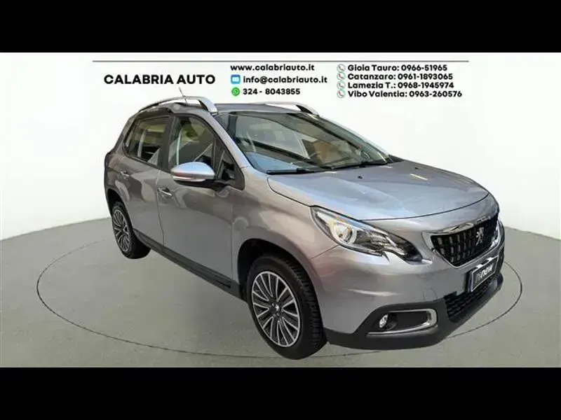 Usata Peugeot 2008 Active 100 CV (73 kW) 2019 Grigio SUV