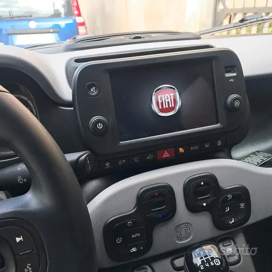 Usata Fiat Panda Cross Cross 69 CV (50 kW) 2022 Bianco Utilitaria