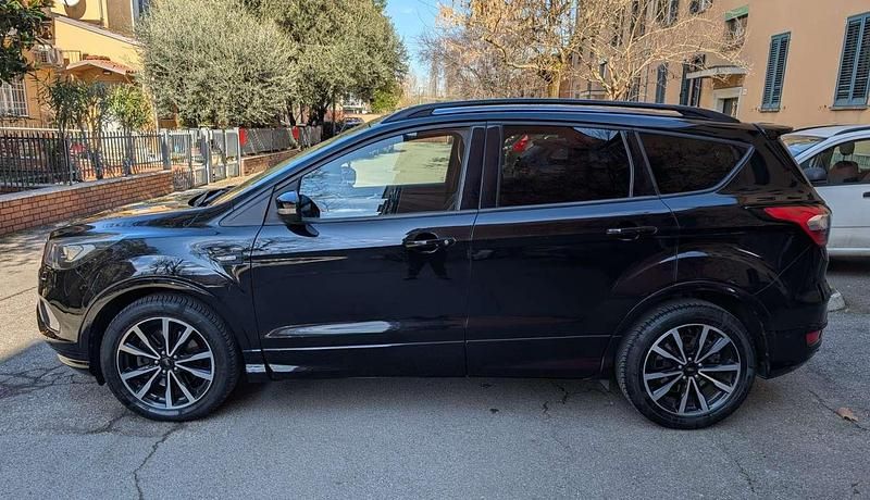 Usata Ford Kuga ST-Line 120 CV (88 kW) 2018 SUV