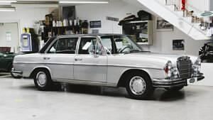 Usata Mercedes 300 200 CV (147 kW) 1970 Argento Berlina