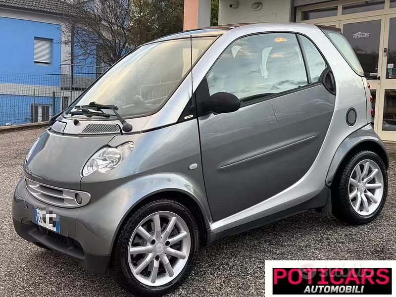 Usata Smart ForTwo Coupé Passion 41 CV (30 kW) 2002 Grigio Coupé