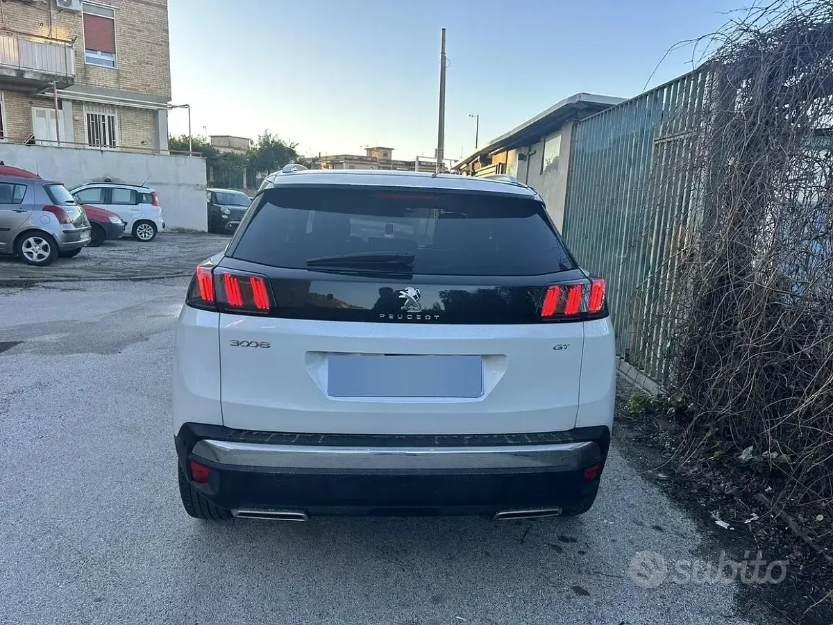 Usata Peugeot 3008 GT-line 131 CV (96 kW) 2022 Bianco SUV