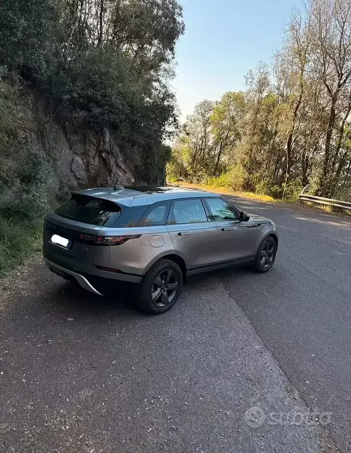 Usata Land Rover Range Rover Velar 179 CV (131 kW) 2024 Grigio SUV