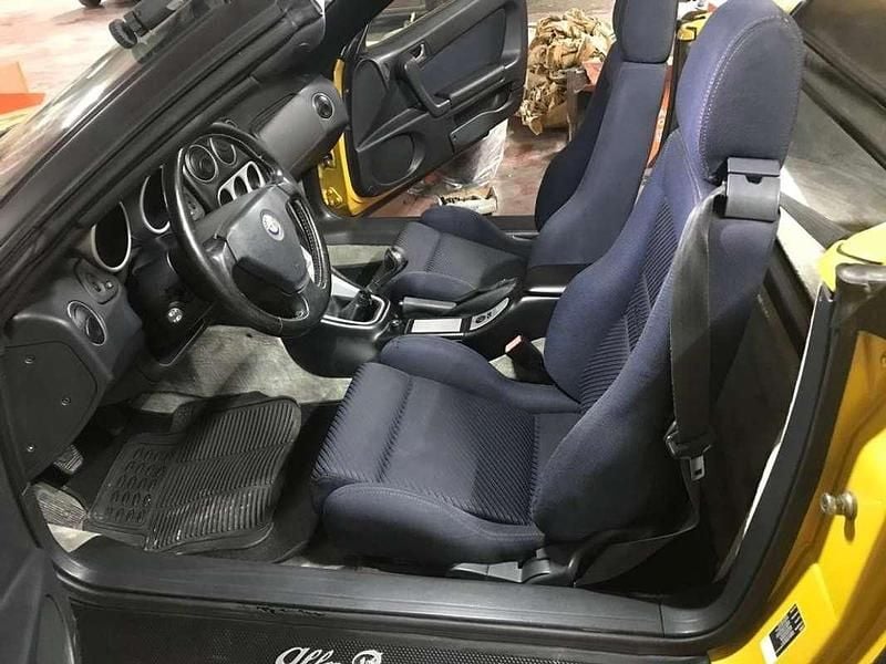 Usata Alfa Romeo Spider 144 CV (105 kW) 2000 Cabrio