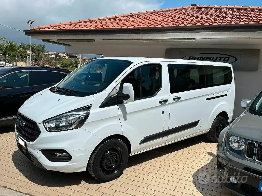 Usata Ford Transit Custom Trend 130 CV (95 kW) 2020 Bianco Station wagon