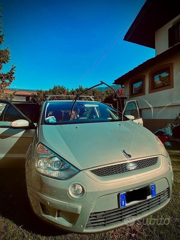 Usata Ford S-MAX S 145 CV (106 kW) 2009 Marrone Monovolume