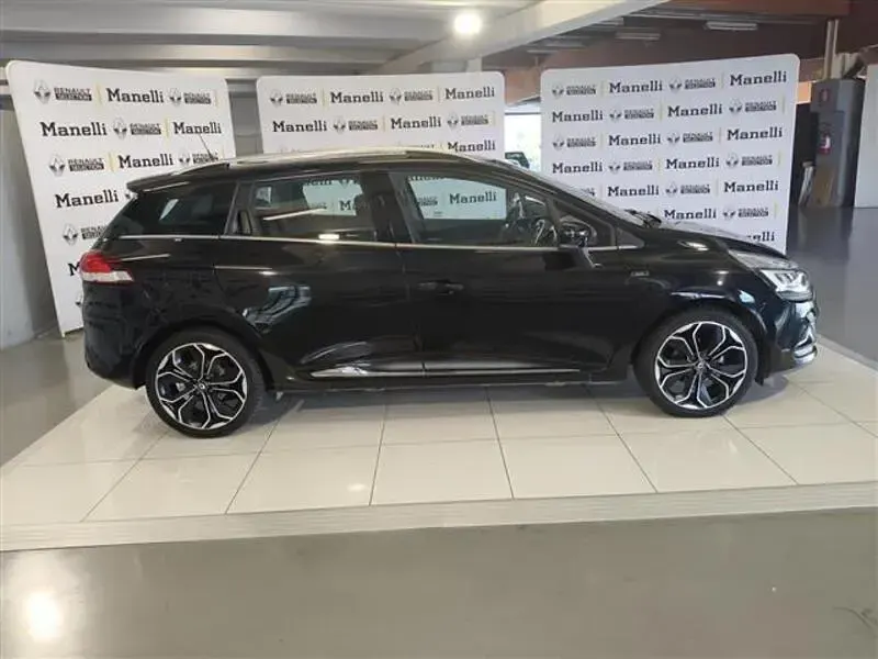 Usata Renault Clio 90 CV (66 kW) 2018 Nero Station wagon