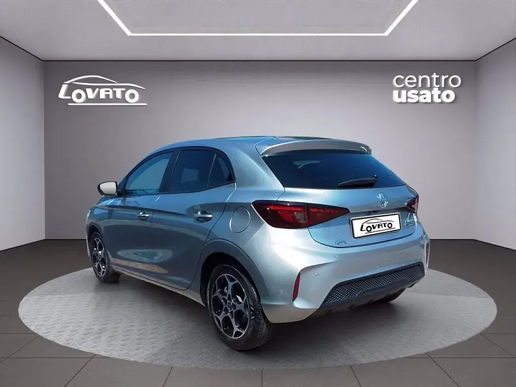 Usata MG MG3 Luxury 194 CV (142 kW) 2025 Argento Utilitaria
