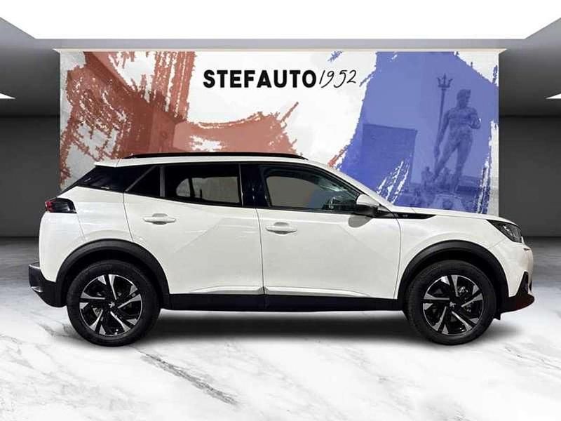Usata Peugeot e-2008 Allure 56 kW (77 CV) 2021 Bianco madreperla SUV