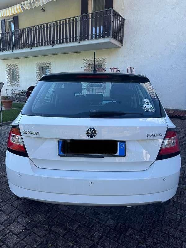 Usata Skoda Fabia 105 CV (77 kW) 2017 Bianco Berlina