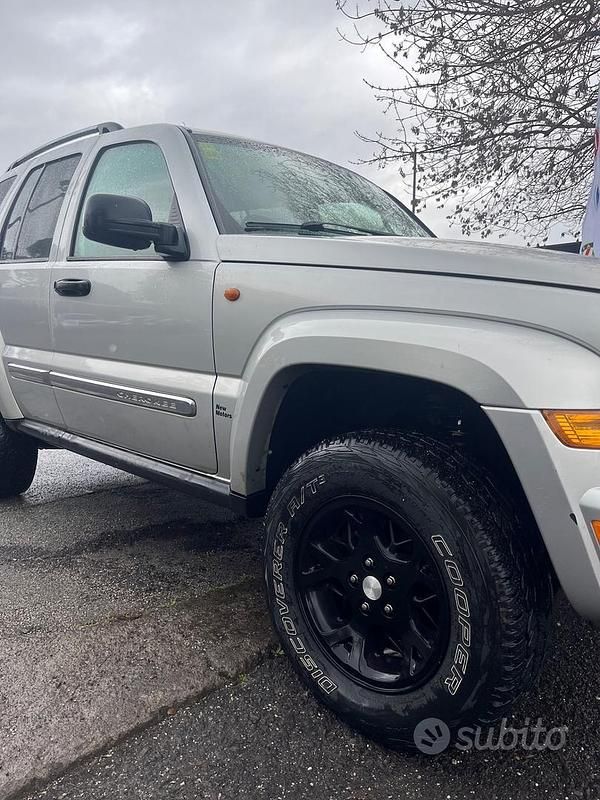 Usata Jeep Grand Cherokee Limited 163 CV (119 kW) 2005 Grigio SUV