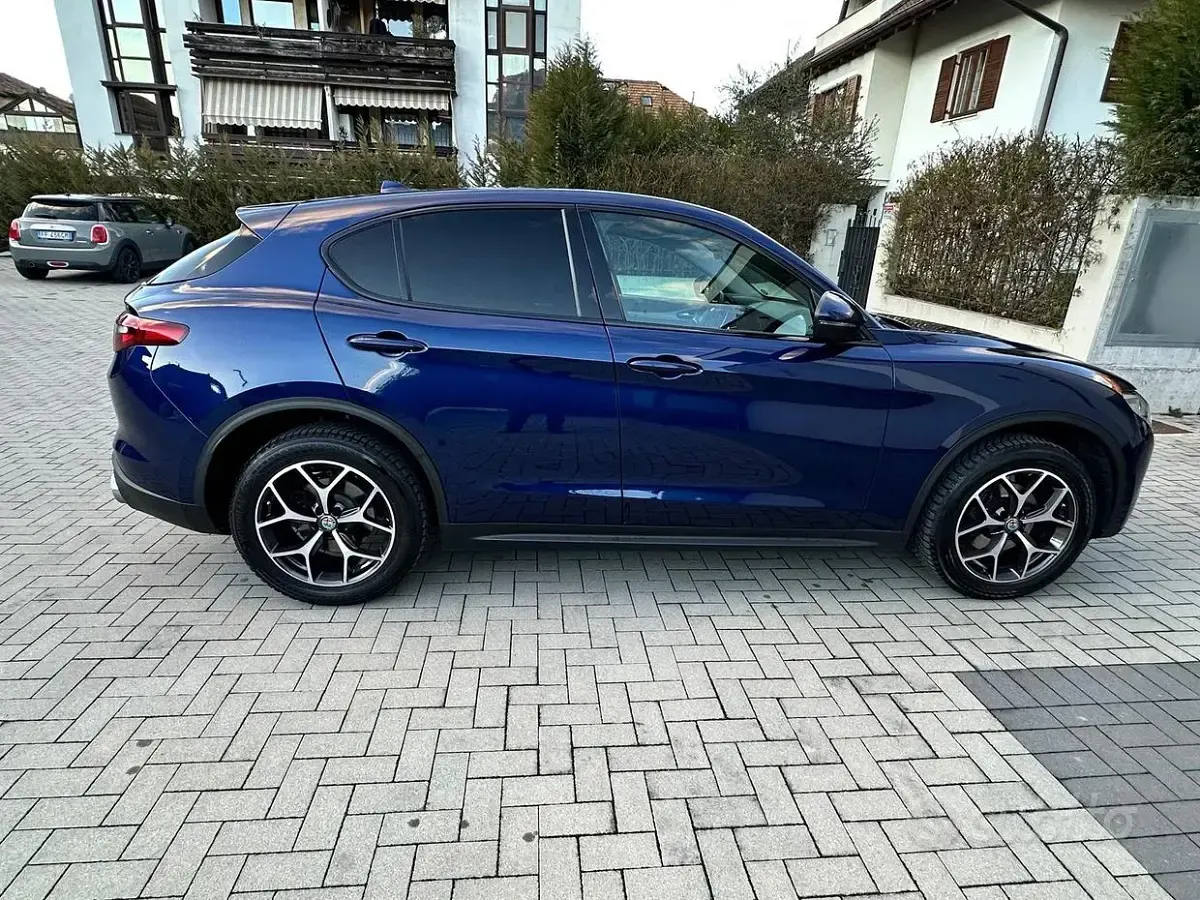 Usata Alfa Romeo Stelvio Sprint 200 CV (147 kW) 2020 SUV