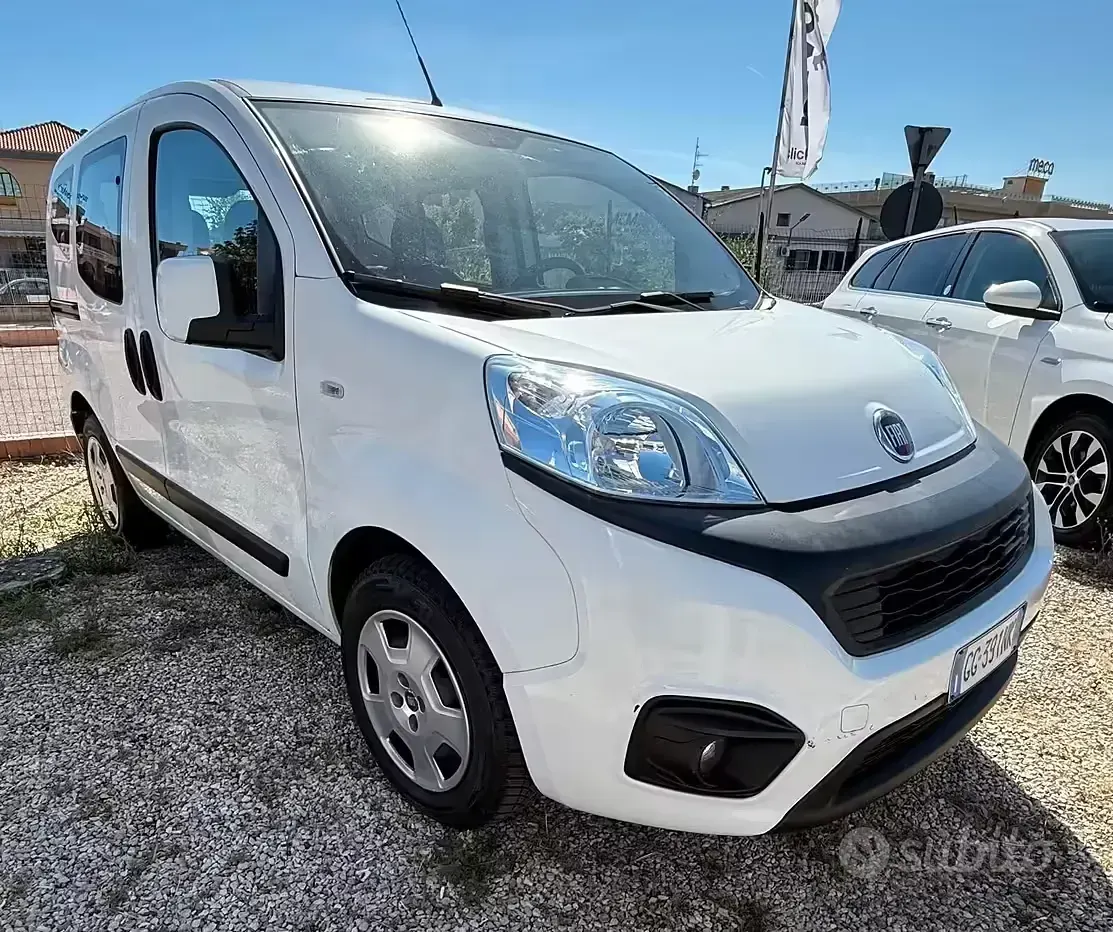 Usata Fiat Fiorino Trekking 80 CV (58 kW) 2021 Bianco Monovolume