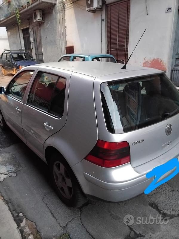 Usata VW Golf IV 110 CV (80 kW) 2001 Grigio Berlina