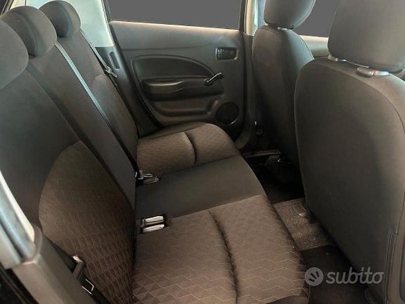 Usata Mitsubishi Space Star Invite 71 CV (52 kW) 2024 Nero Utilitaria