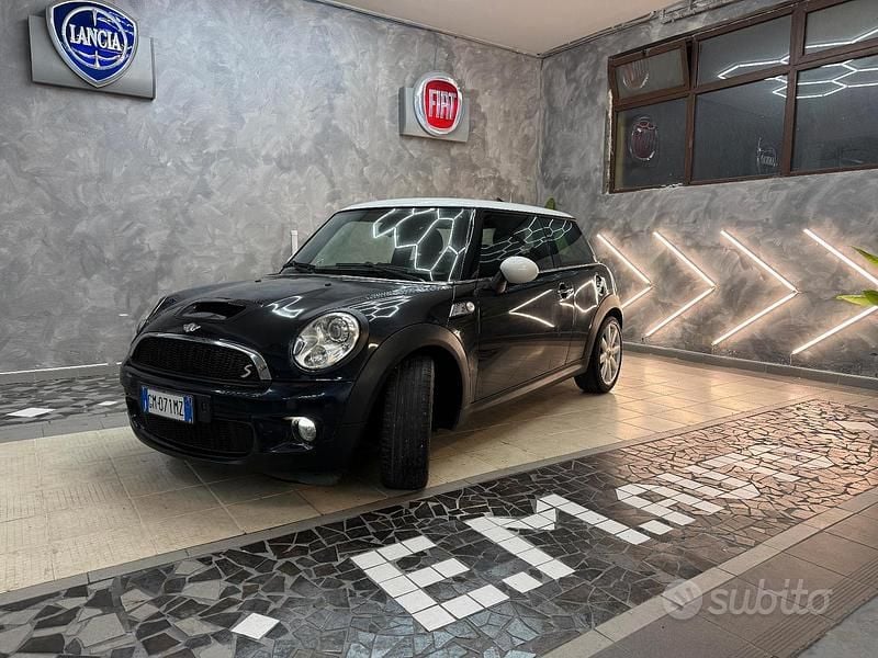 Usata Mini Cooper S 174 CV (127 kW) 2008 Nero Utilitaria