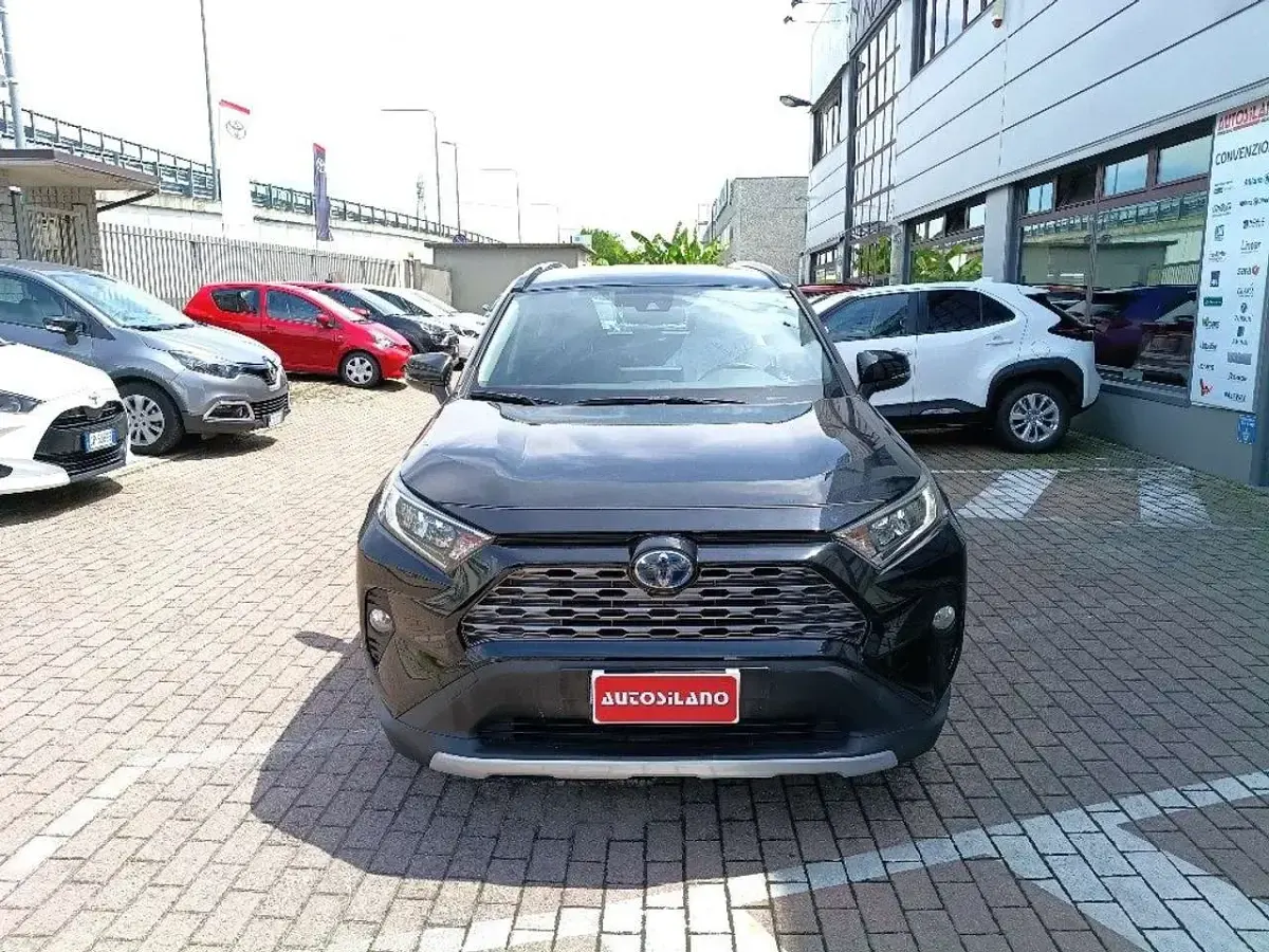 Usata Toyota RAV4 Hybrid Active 178 CV (130 kW) 2021 Blu SUV