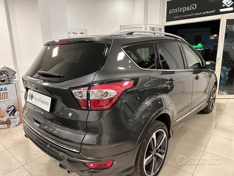 Usata Ford Kuga Vignale 2017 Grigio SUV