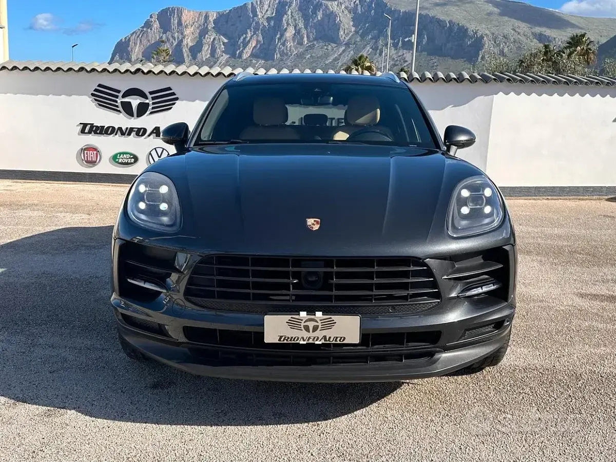 Usata Porsche Macan 245 CV (180 kW) 2020 Grigio SUV