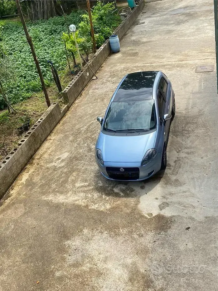 Usata Fiat Grande Punto 90 CV (66 kW) 2006 Utilitaria