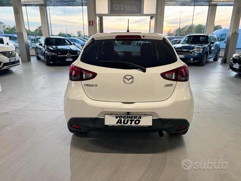 Usata Mazda 2 Exceed 105 CV (77 kW) 2016 Bianco Berlina