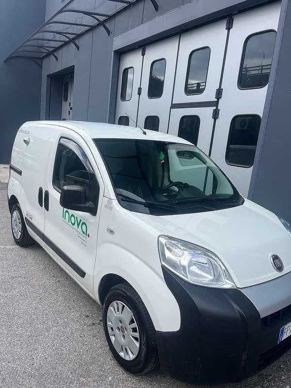 Bianco Usata 2016 Fiat Fiorino Monovolume | 6500 € (Cara) - Immagine 1/4