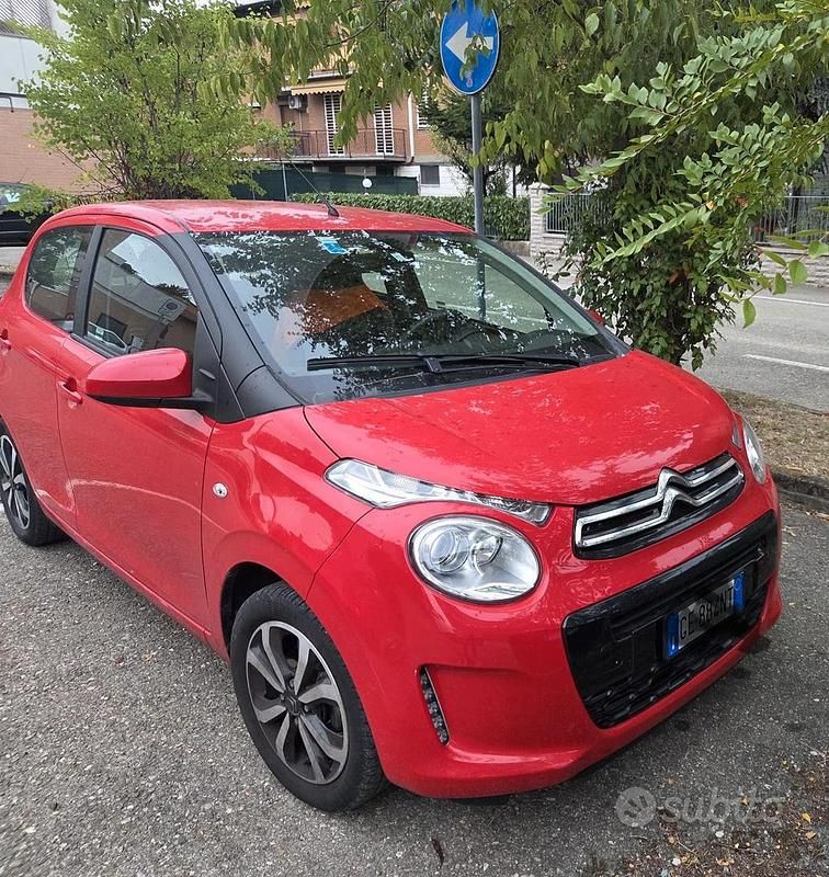 Rosso Usata 2021 Citroën C1 Shine Due volumi | 9800 € (Buon prezzo) - Immagine 1/4