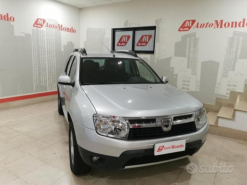 Usata Dacia Duster 110 CV (80 kW) 2012 Grigio SUV