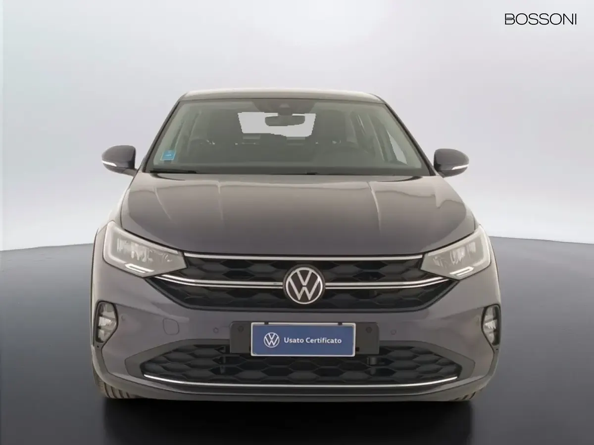 Usata VW Taigo Life 115 CV (84 kW) 2024 Grigio SUV