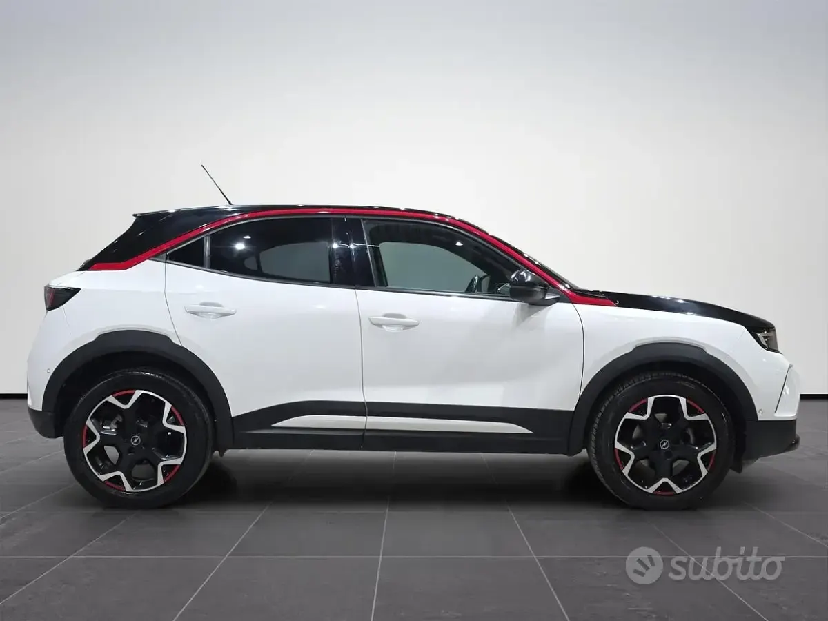 Usata Opel Mokka GS Line 131 CV (96 kW) 2021 Bianco SUV