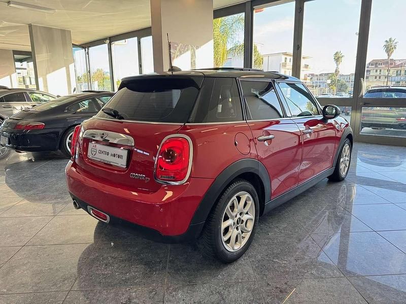 Usata Mini Cooper D 116 CV (85 kW) 2016 Rosso met Utilitaria