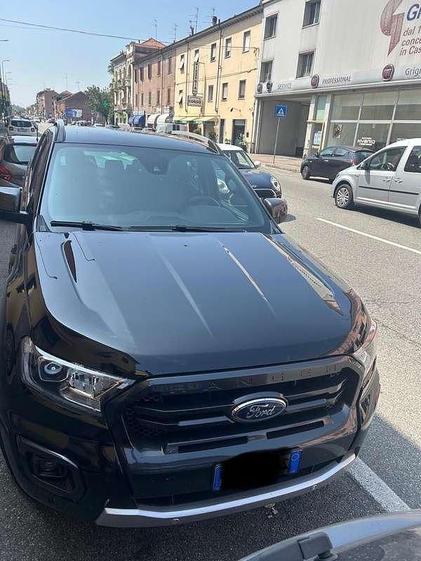Usata Ford Ranger 213 CV (156 kW) 2022 Nero Pick-up