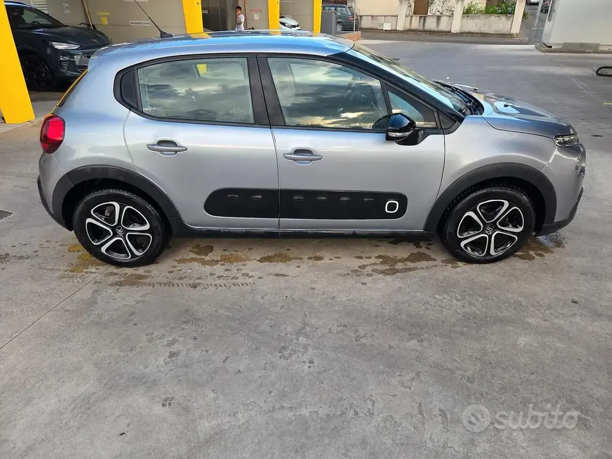 Usata Citroën C3 Shine 102 CV (75 kW) 2019 Grigio Utilitaria