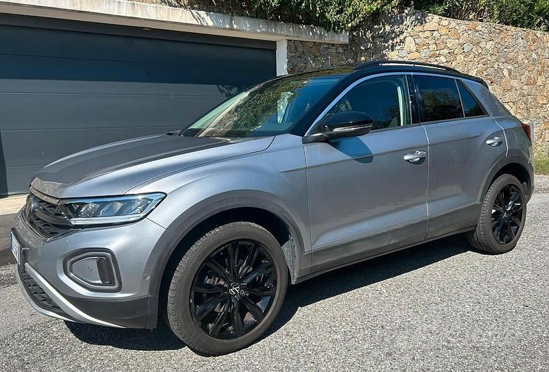 Usata VW T-Roc Sport 150 CV (110 kW) 2023 Grigio SUV