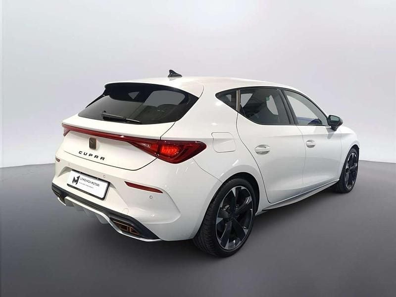 Usado Cupra Leon 204 CV (150 kW) 2023 Blanco Berlina