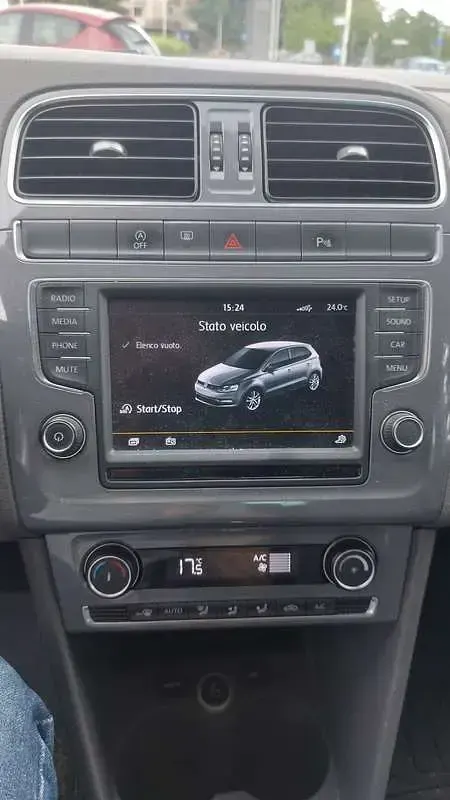 Usata VW Polo 90 CV (66 kW) 2014 Grigio Berlina