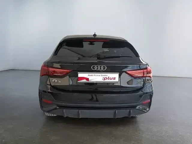 Usata Audi Q3 Sportback S-Line 150 CV (110 kW) 2022 Nero SUV