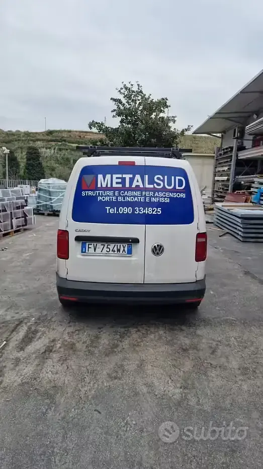 Usata VW Caddy 102 CV (75 kW) 2019 Bianco Monovolume