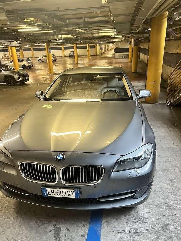 Usata 2011 BMW 530 Tre volumi | 9000 € (Ottimo prezzo) - Immagine 1/4