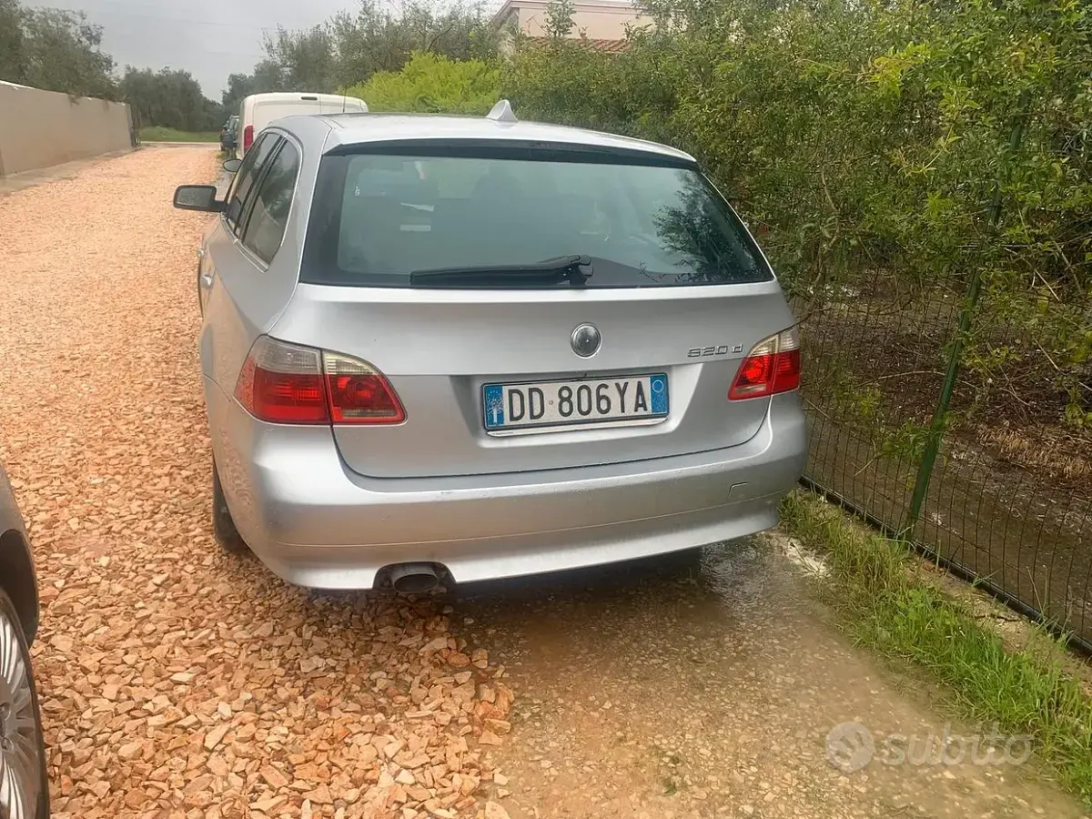 Usata BMW 520 163 CV (119 kW) 2006 Grigio Station wagon