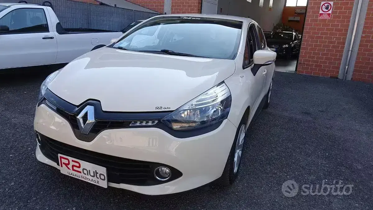 Usata Renault Clio IV 75 CV (55 kW) 2015 Beige Berlina