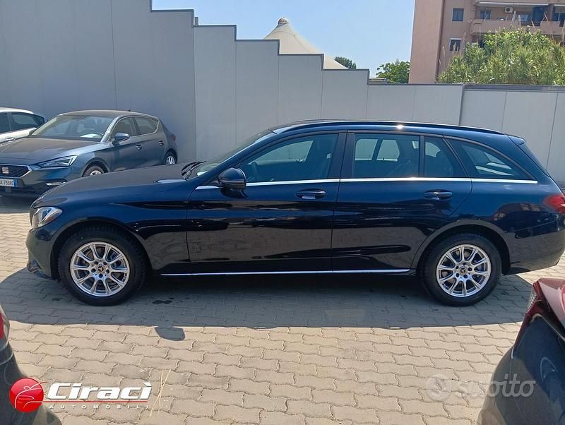 Gebraucht Mercedes C180 Business 122 PS (89 kW) 2021 Blau Kombi