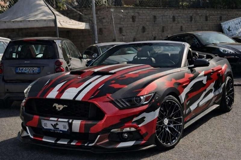 Usata Ford Mustang Convertible 317 CV (233 kW) 2016 Argento Cabrio