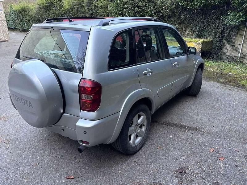 Usata Toyota RAV4 116 CV (85 kW) 2005 SUV