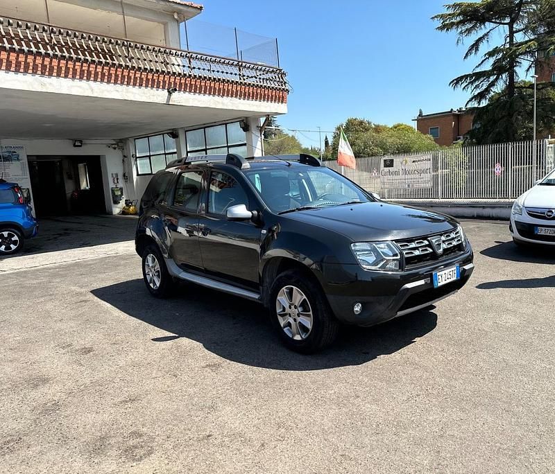 Usata Dacia Duster Lauréate 110 CV (80 kW) 2015 Nero Station wagon