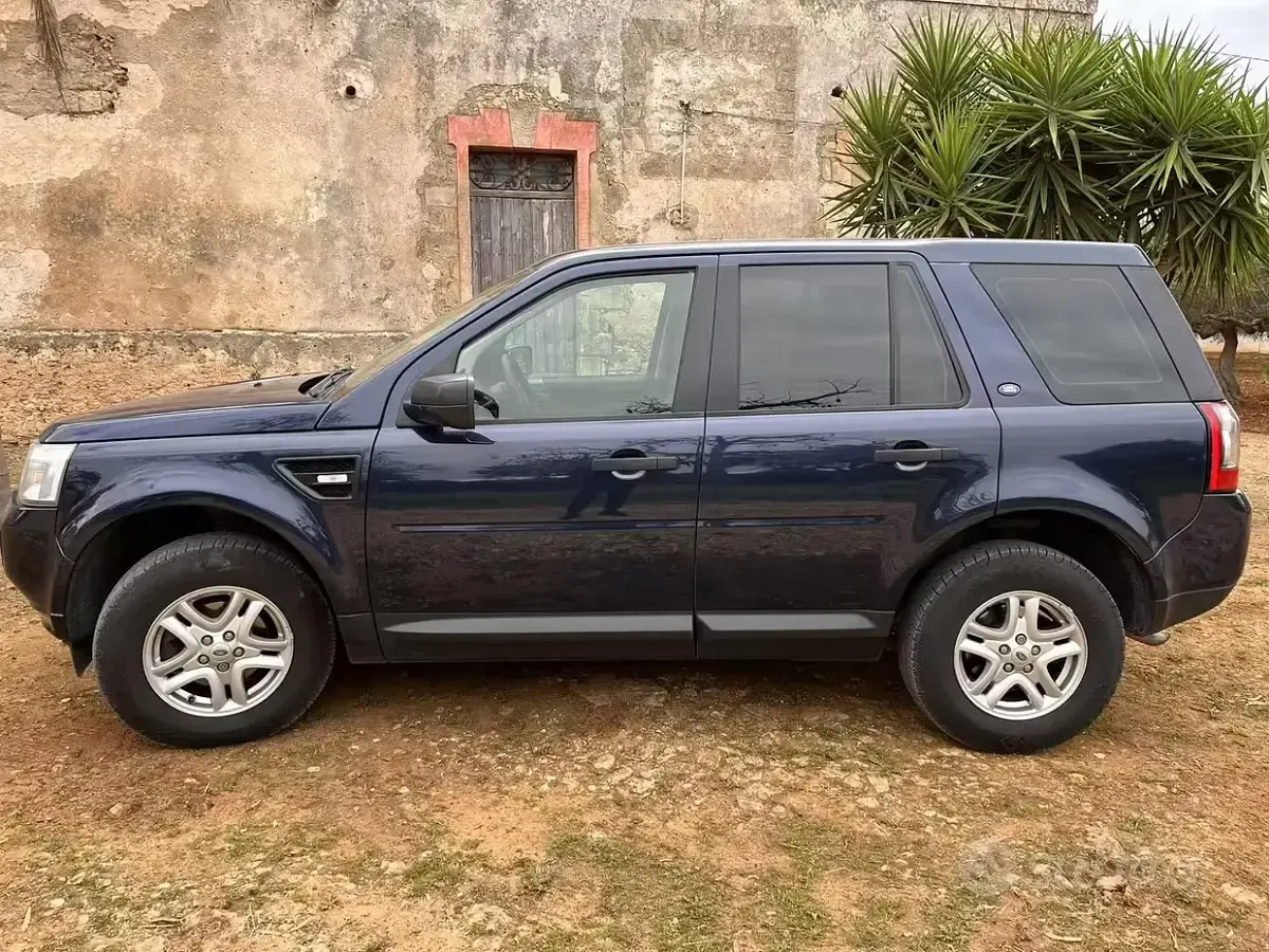 Usata Land Rover Freelander 2 150 CV (110 kW) 2011 Blu SUV