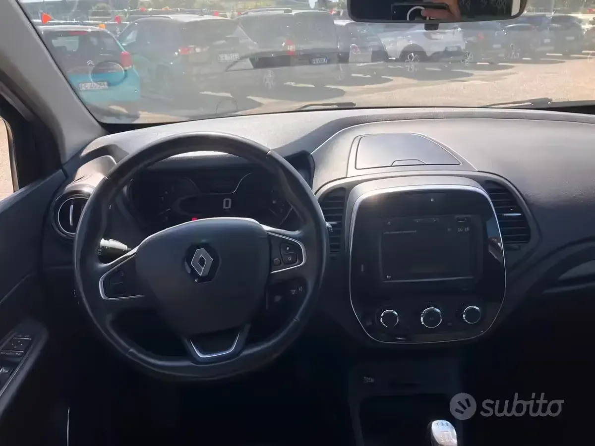 Usata Renault Captur 90 CV (66 kW) 2019 Nero SUV