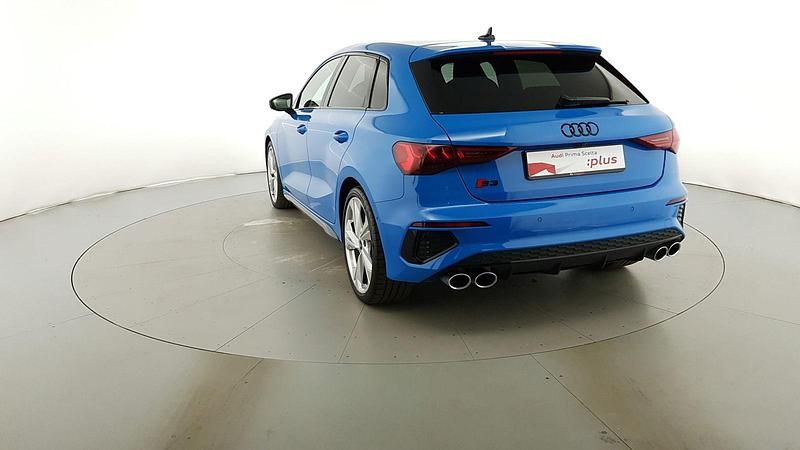 Begagnad Audi A3 310 HK (228 kW) 2022 Blå Sedan